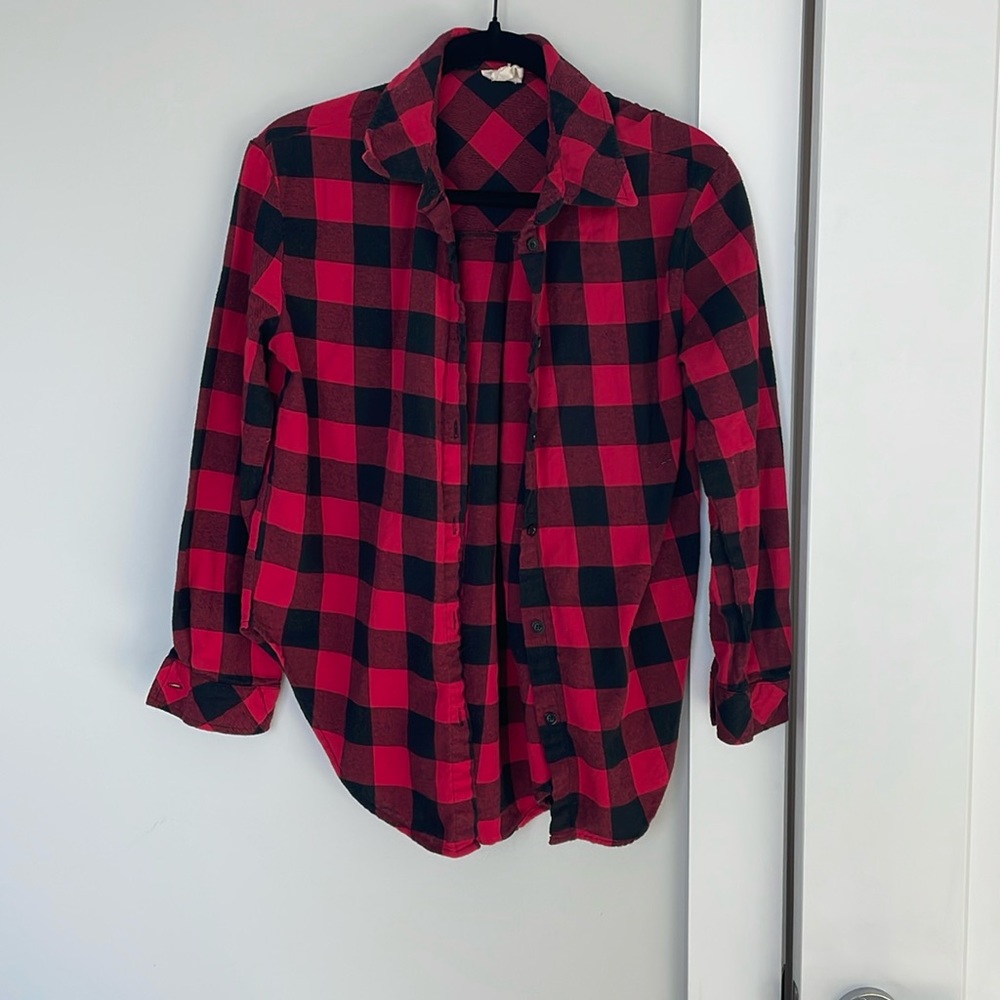 Size M Red and Black Flannel Button Down